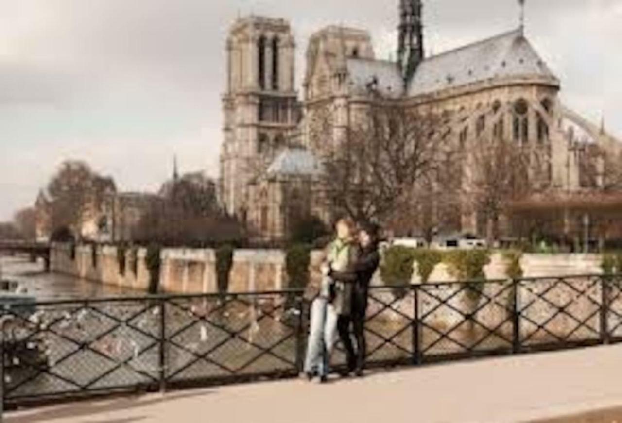 Charmant Studio Equipe Proche Paris Et Versailles Шавил Екстериор снимка